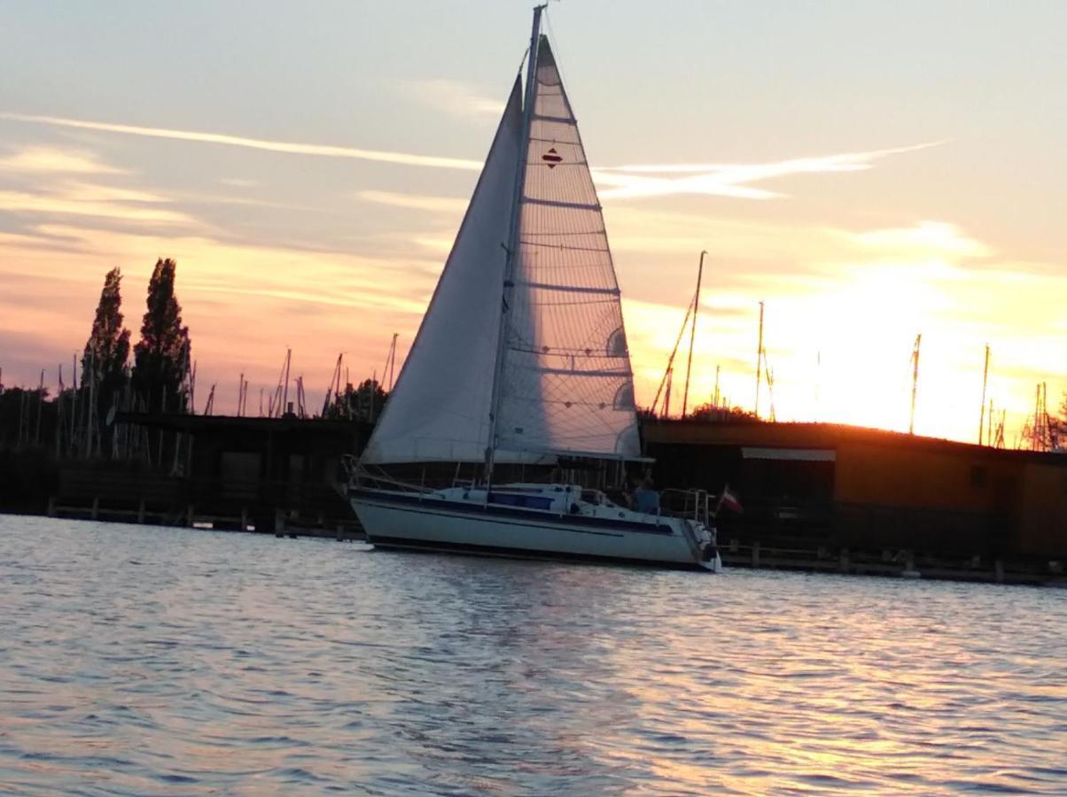 Pfahlbau Sunset II Toplage Inklusive Elektroboot Rust Ngoại thất bức ảnh