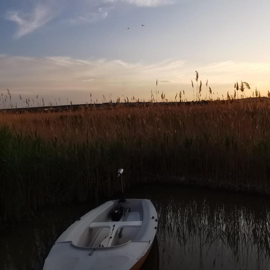 Pfahlbau Sunset II Toplage Inklusive Elektroboot Rust Ngoại thất bức ảnh